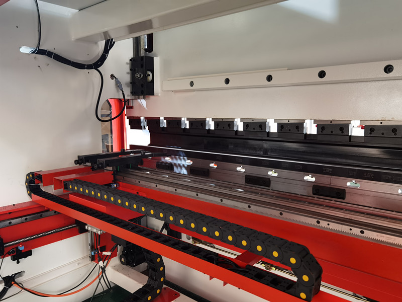 4 Axis CNC Press Brake Machine 300Tx6000 with DELEM DA66T 2D CNC ...