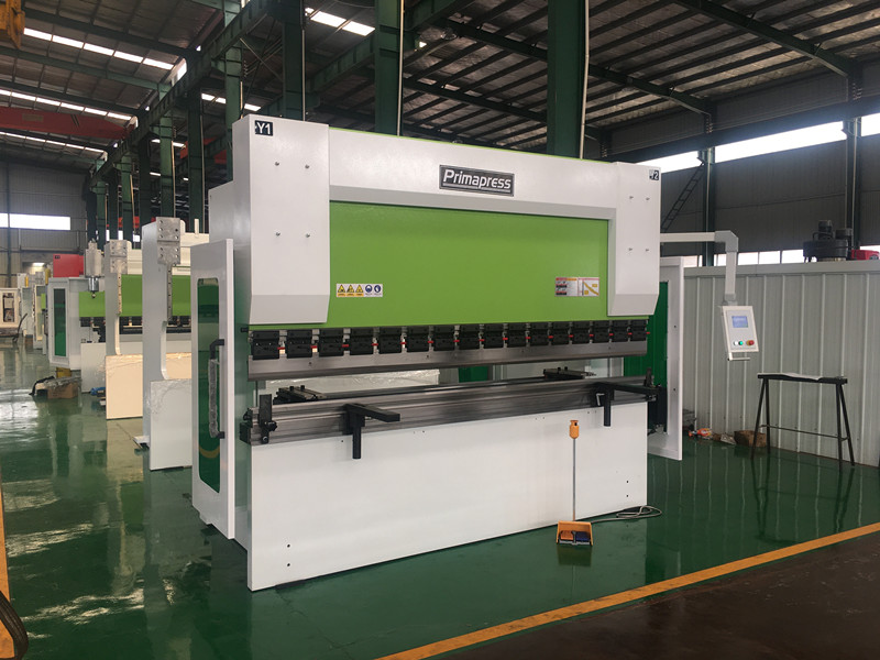 3+1 Axis CNC Hydraulic Press Brake 110 Ton/3200mm for Bending Metal Sheet P...