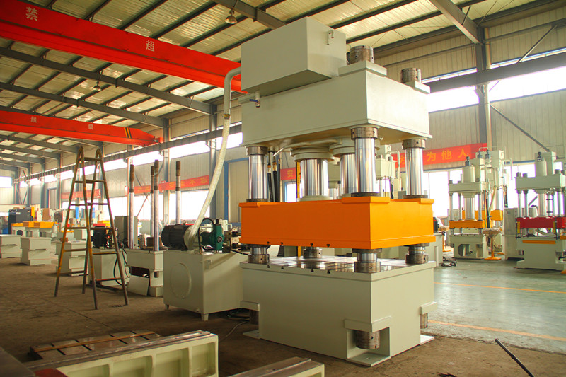 315 tons 400 tons 500 tons three beam four column hydraulic press machines  – Nanjing Prima CNC Machinery Co., Ltd.