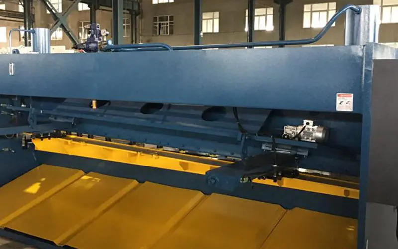 BACKGAUGE-AND-BLADE-HOLDER